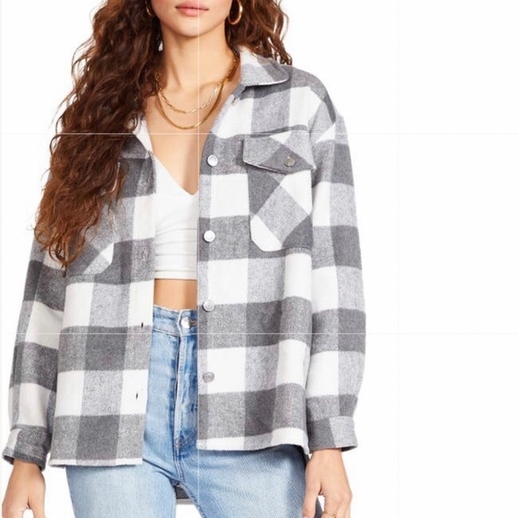 Steve Madden Plaid Gray and Whitr Shacket - Picture 4 of 4